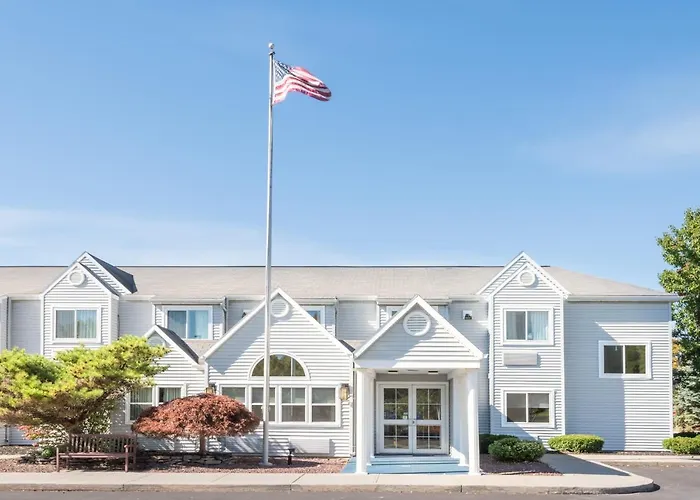 Microtel Inn & Suites by Wyndham Victor/Rochester