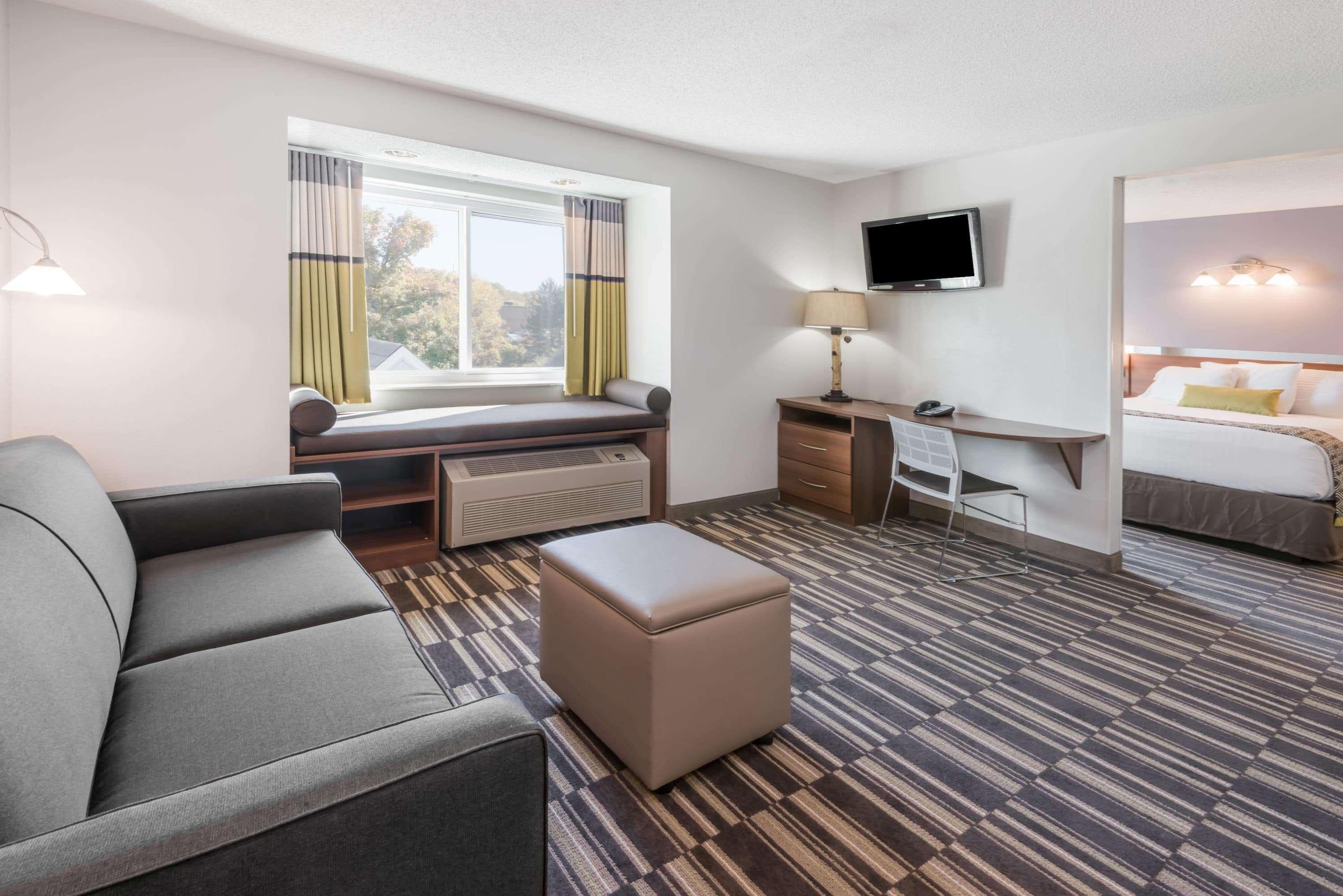 Hotel Microtel By Wyndham Victor