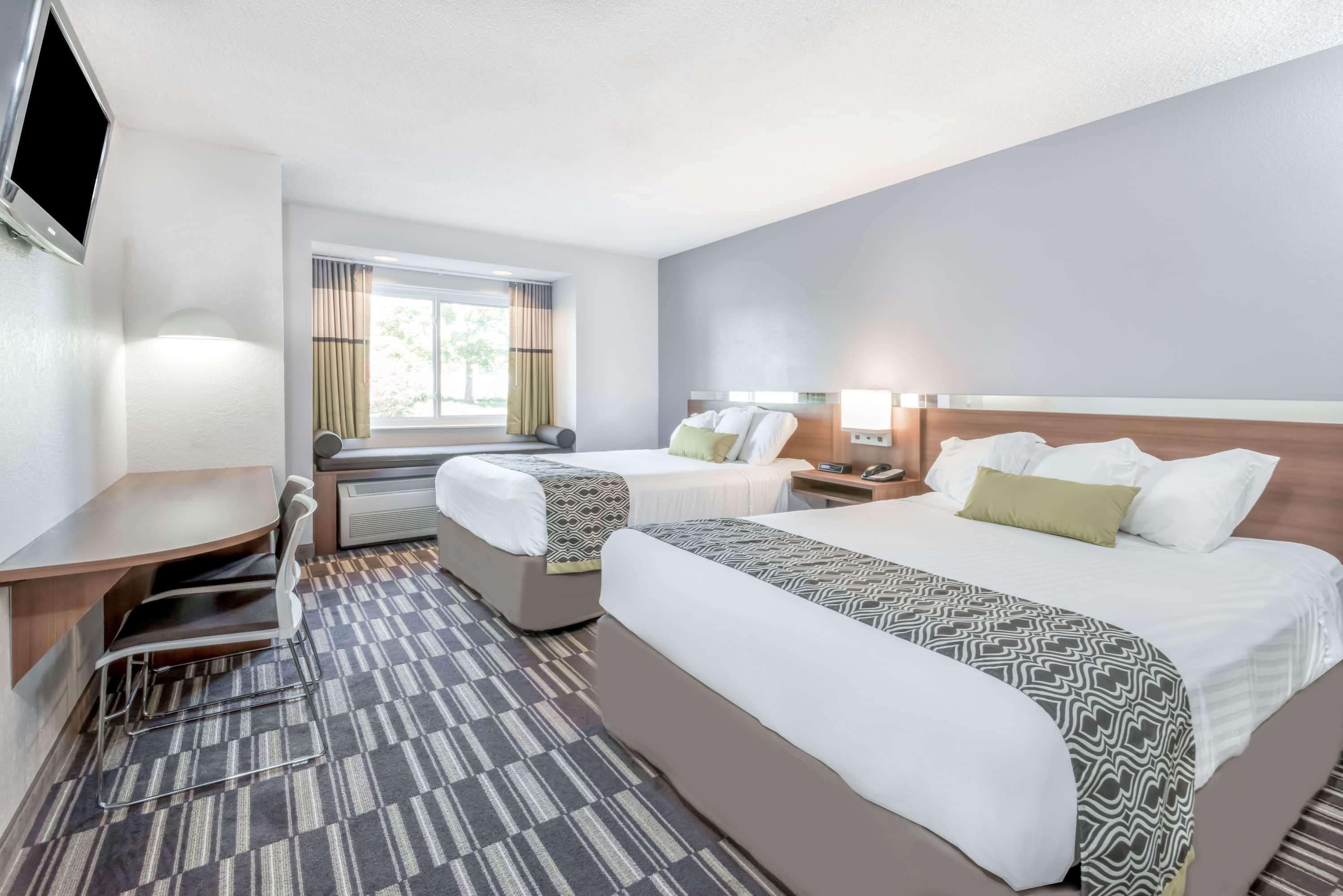 Microtel By Wyndham Hotel 2*