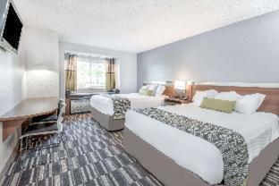 Microtel By Wyndham Victor